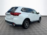 Used 2017 Mitsubishi Outlander SE image 6