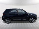 New 2025 Hyundai Venue SEL image 4