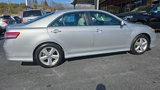 Used 2011 Toyota Camry SE image 3