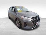 Used 2023 Nissan Kicks SV image 2