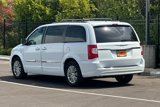 Used 2015 Chrysler Town & Country Touring-L w/ Driver Convenience Group image 6