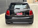 Used 2022 MINI Cooper 2-Door Hardtop image 4