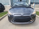 Used 2019 Toyota Yaris L image 2