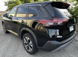 Used 2023 Nissan Rogue SV image 5