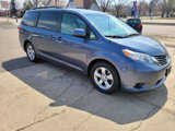 Used 2014 Toyota Sienna LE image 3