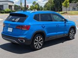 Used 2022 Volkswagen Taos SE w/ Driver Assistance Package image 4