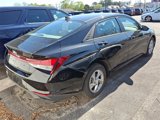 Used 2022 Hyundai Elantra SE image 4