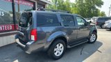 Used 2012 Nissan Pathfinder SV image 6