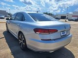 Used 2021 Volkswagen Passat 2.0T SE image 3
