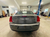 Used 2018 Chrysler 300 Touring L image 5