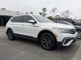 Used 2022 Volkswagen Tiguan SE image 2