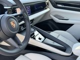 Used 2025 Porsche Macan Electric image 4
