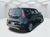 Used 2023 Kia Soul LX image 4