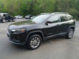 Used 2019 Jeep Cherokee Latitude Plus w/ Cold Weather Group image 1