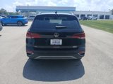 Used 2024 Volkswagen Taos SE image 4