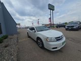 Used 2011 Dodge Avenger Lux image 4