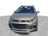 Used 2022 Chevrolet Trax LT w/ LT Convenience Package image 3
