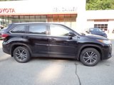 Used 2019 Toyota Highlander XLE image 2