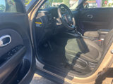 Used 2015 Kia Soul + image 5