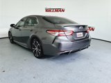 Used 2018 Toyota Camry SE w/ Convenience Package image 2