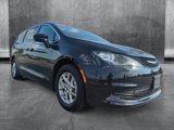 Used 2023 Chrysler Voyager LX image 3