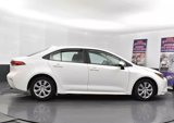Used 2021 Toyota Corolla LE image 4