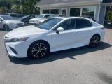 Used 2020 Toyota Camry SE image 2