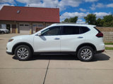 Used 2018 Nissan Rogue SV image 3