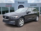 Used 2022 Volvo XC60 B5 Momentum image 3