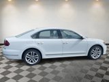 Used 2017 Volkswagen Passat 1.8T SE image 2