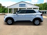 New 2025 Hyundai Venue SE image 3