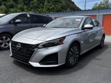 Used 2024 Nissan Altima 2.5 SV image 3