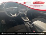 Used 2020 Hyundai Elantra SE w/ Cargo Package (C1) image 2