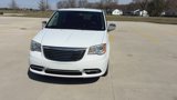 Used 2014 Chrysler Town & Country Touring-L w/ Driver Convenience Group image 3