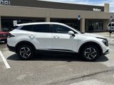 Used 2023 Kia Sportage LX image 5