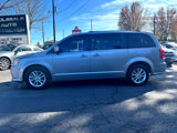 Used 2019 Dodge Grand Caravan SXT image 2