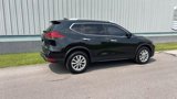 Used 2017 Nissan Rogue SV image 5