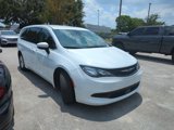 Used 2023 Chrysler Voyager LX image 2