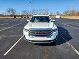 Used 2023 GMC Acadia SLT image 2