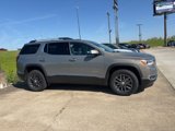 Used 2019 GMC Acadia SLT image 3