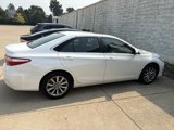 Used 2016 Toyota Camry SE image 2