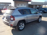 Used 2016 Jeep Compass Latitude image 6