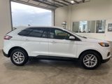 Used 2023 Ford Edge SEL w/ Convenience Package image 4