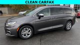 Certified 2023 Chrysler Pacifica Limited image 2