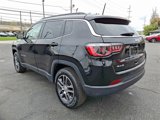 Used 2018 Jeep Compass Latitude w/ Safe & Security Group image 4