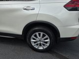 Used 2017 Nissan Rogue SV w/ Sun & Sound Touring Package image 4