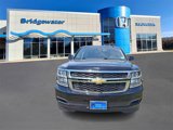 Used 2018 Chevrolet Suburban LT image 2