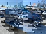 Used 2018 Chevrolet Equinox LT image 2
