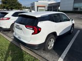 Used 2024 GMC Terrain SLE image 4
