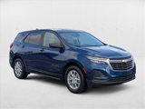 Used 2022 Chevrolet Equinox LS w/ LS Convenience Package image 3